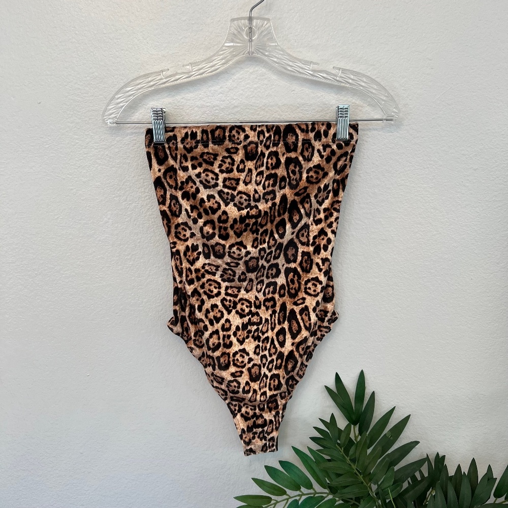 Princess Polly Cheetah Print Strapless Bodysuit Size 8
